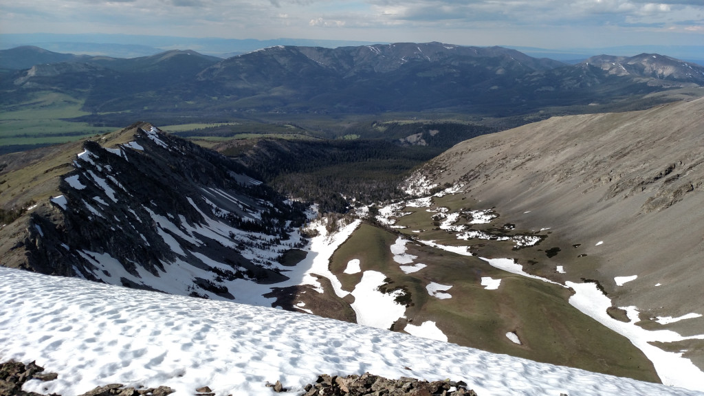 The glacial valley to the north of the Tabletop.