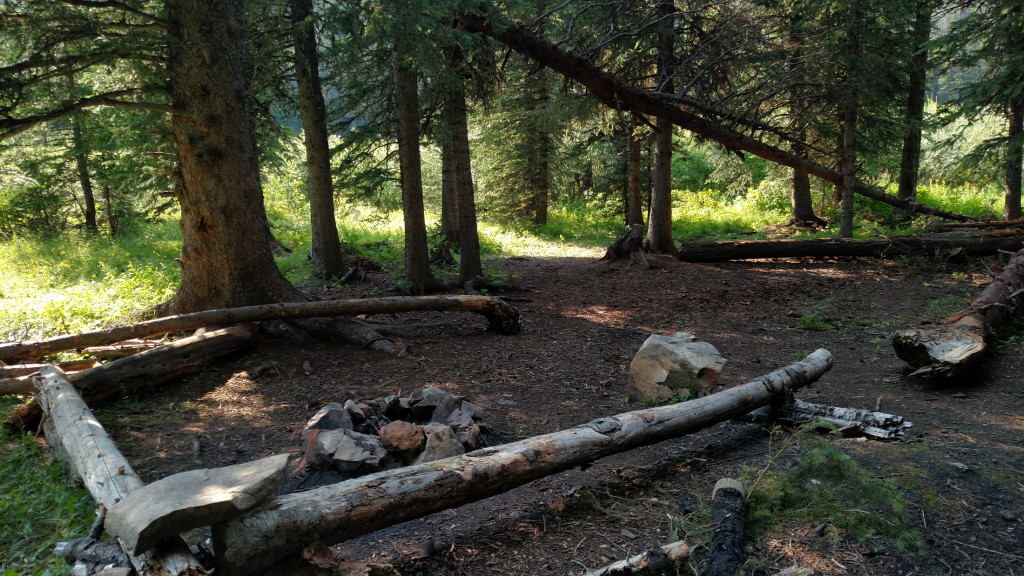 The campsite at the southern end of the lake.