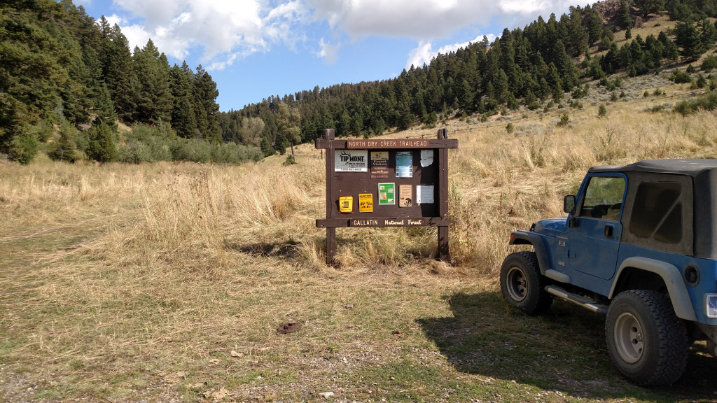 The road to the left of the sign leads to a secondary trailhead about 2.5 miles in. Looks like it probably doesn’t get much use and requires a high clearance vehicle.