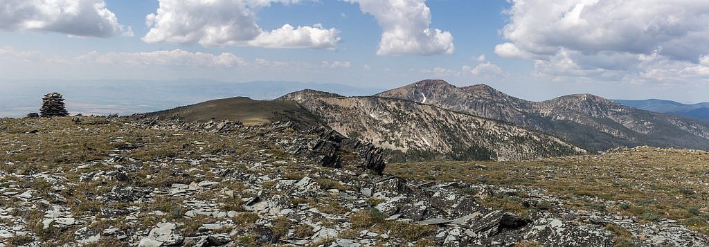 The view west from the false summit. Mount Baldy (center right) is the 2nd highest point in the range which I’m assuming you can get to by following the ridge west, rather than east, at the saddle. This would be significantly longer than Edith with more elevation gain since the ridgewalk will have additional ups and downs.