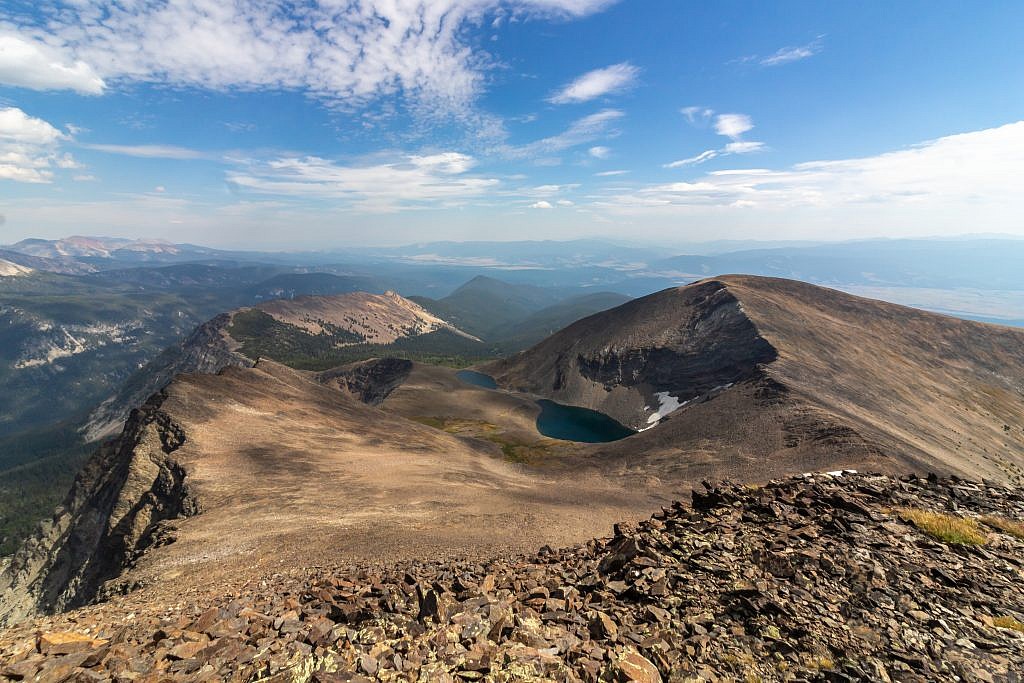 The Lost Lakes basin. East Goat on the right. It looks like you could easily descend down the ridge to the right, up East Goat, and back down to the basin (or do this in reverse).