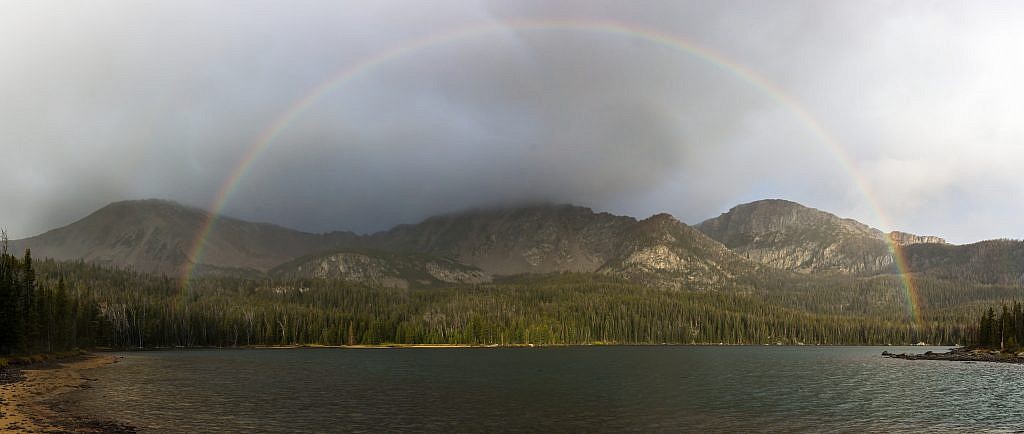 Hollowtop Lake. From left to right: Horse Mountain, Mount Jefferson, Hollowtop Mountain. Shot taken in 2016 on my first attempt.