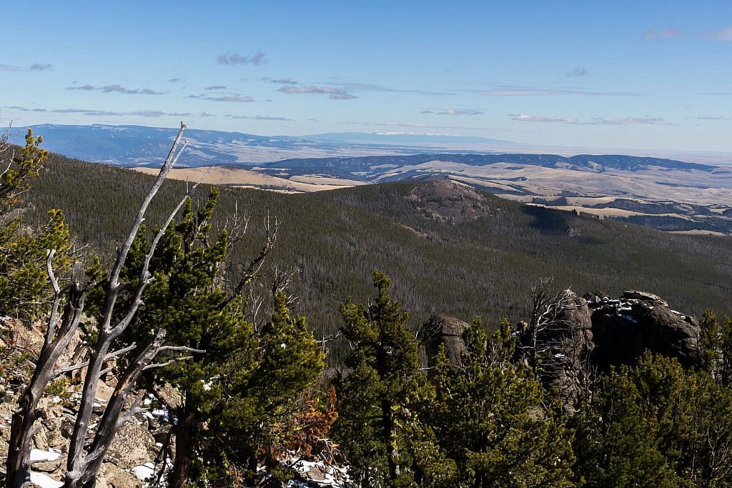 Looking east from the summit towards the Big Snowy Mountains, a range I have yet to visit.