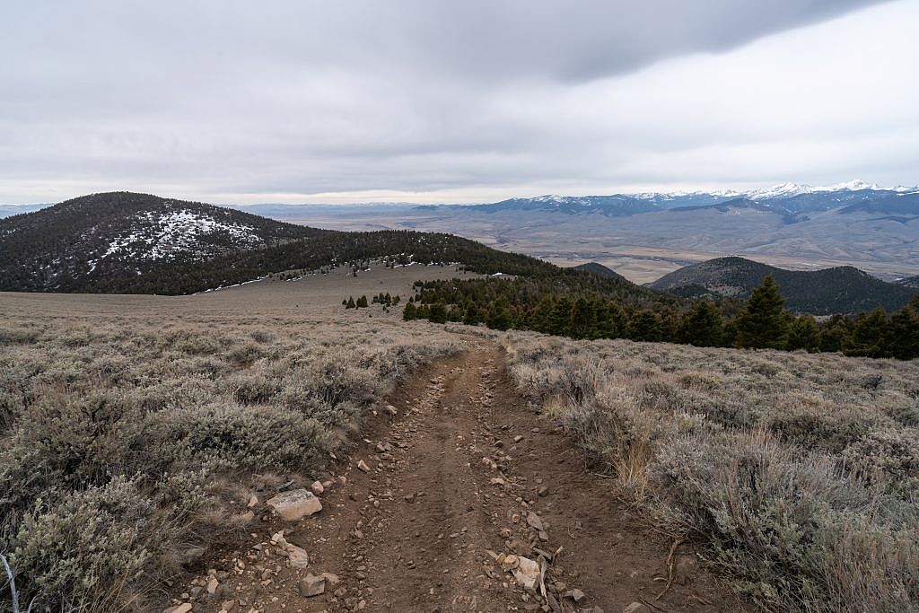 Ascending the ridge. Bell Peak on the left and the Pioneer Mountains on the right.