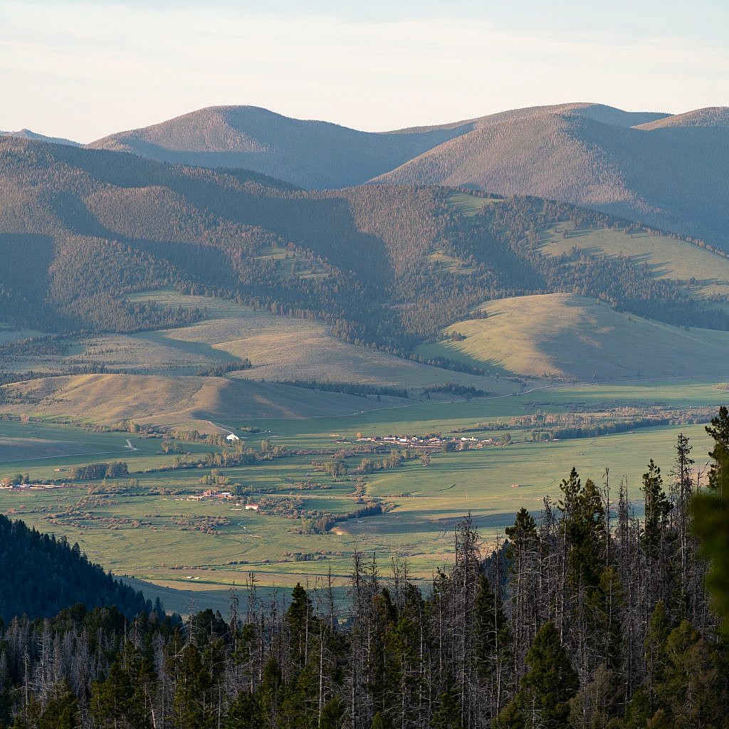 Looking northeast from the summit towards the Nevada Mountains. Avon valley in the foreground.