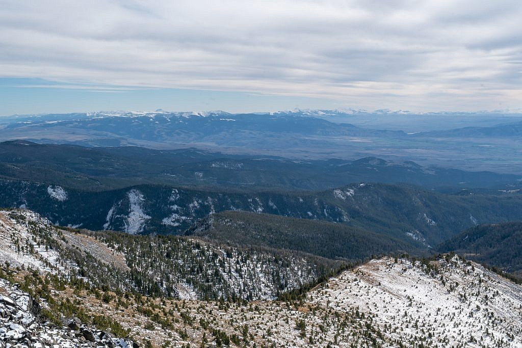 Looking south from the summit. Gravelly Range on the left. I believe you can just barely see the highpoint, Black Butte, which I bagged the previous year. Snowcrest Range in the distance on the right.