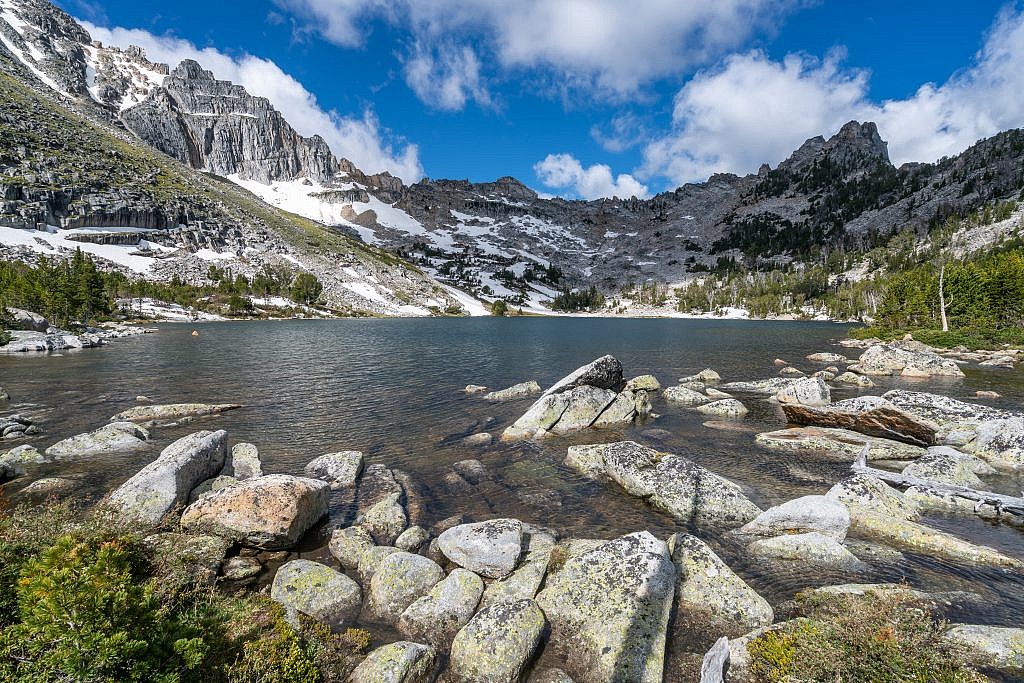 South Gorge Lake is “Gorge”-ous. I began the final ascent by bushwhacking to the base of the natural ramp in the center of the image and then climbed diagonally towards the east side of the ramp.