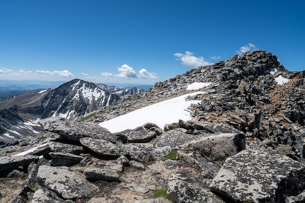 The final ridgewalk to the summit. Tweedy’s neighbor and 2nd highest point, Torrey Mountain, on the left.