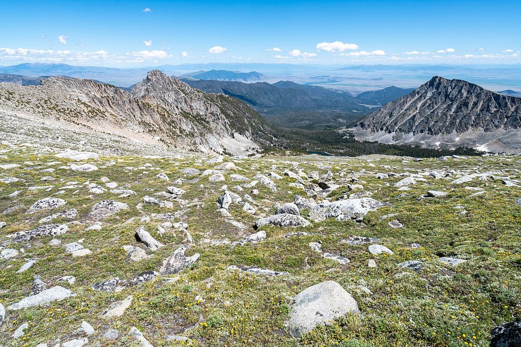 Descending to Barb Lake (barely visible on the right) is as easy as it looks. Barb Peak on the left.